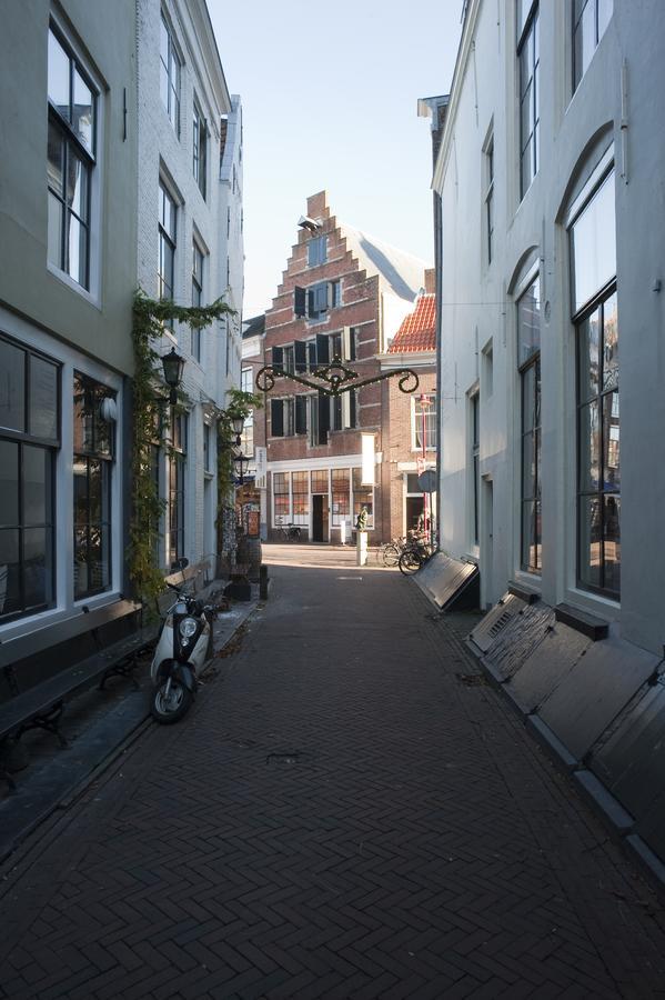 Adrichem En Scherpenseel 2* Middelburg
